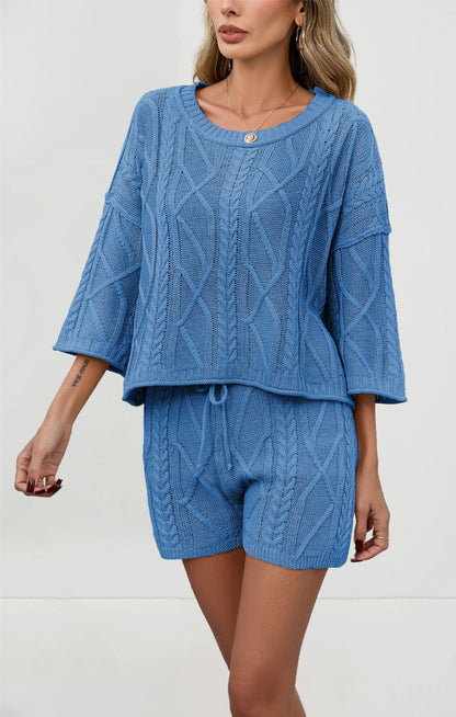 Solid color round neck shorts set