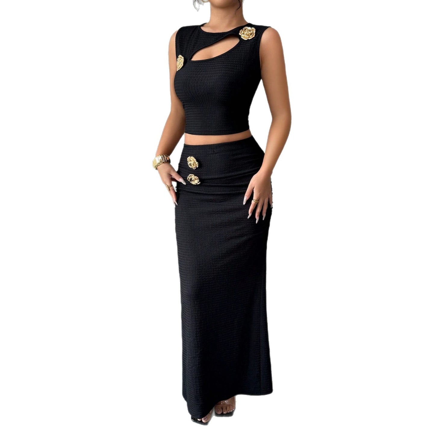 Sleeveless top, hip hugging long skirt set