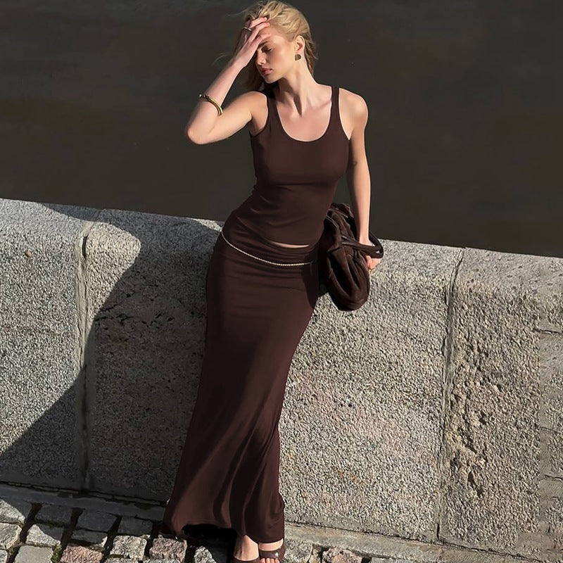 Women's Solid Color Crop Top with Fitted Pleated Skirt Set