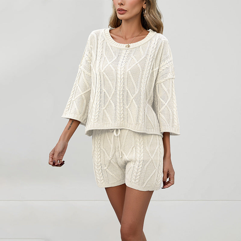 Solid color round neck shorts set