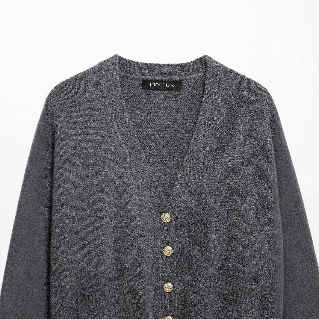 Simple metal long sleeved knitted cardigan jacket