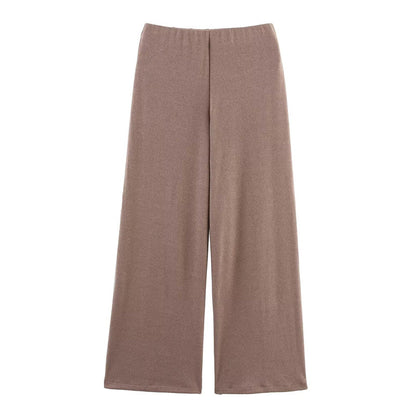 Elegant Sleeveless Top and Wide-Leg Pants Set with Style Design