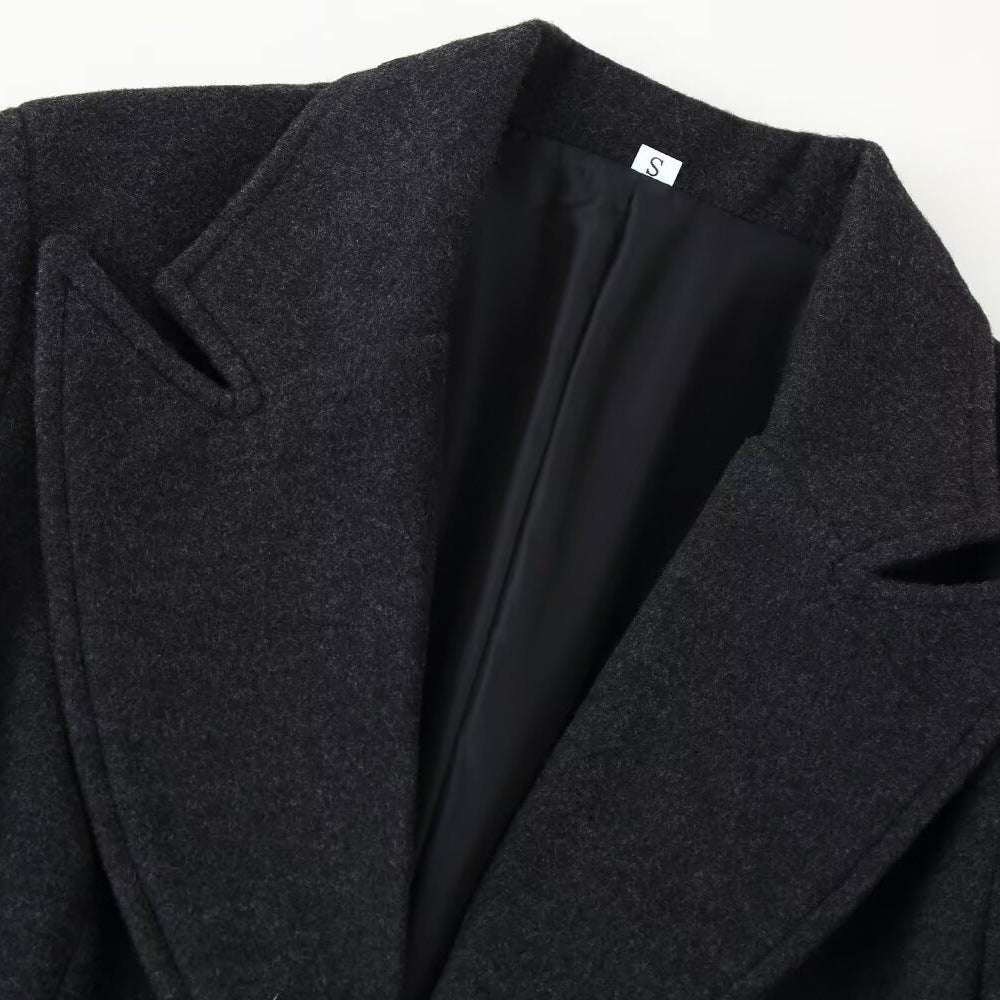 Elegant long woolen coat jacket