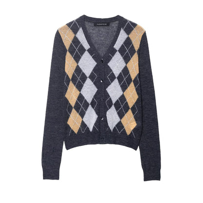 Diamond patterned knitted jacket