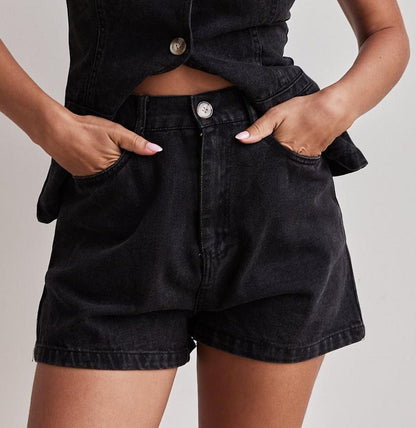 Fashionable sleeveless waist cinched high waisted loose denim shorts set