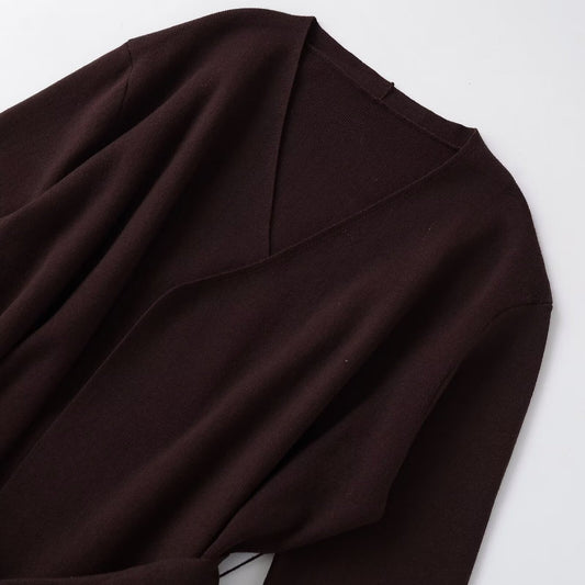 Women's belt knitted jacket